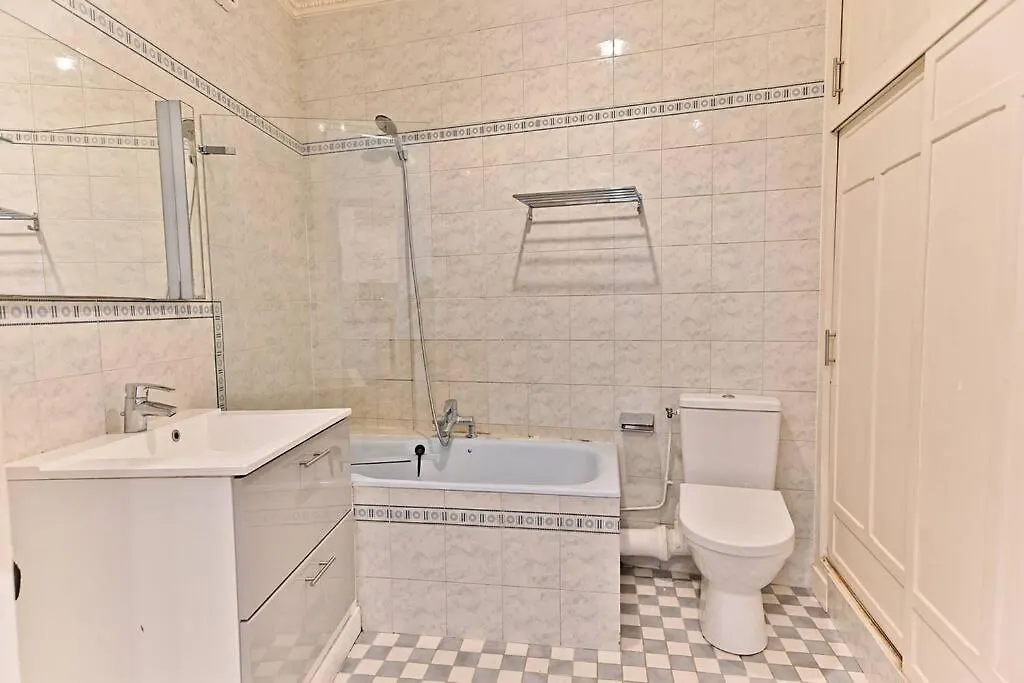 Appartement Haussmannien Lumineux Et Central- II Paris Apartment