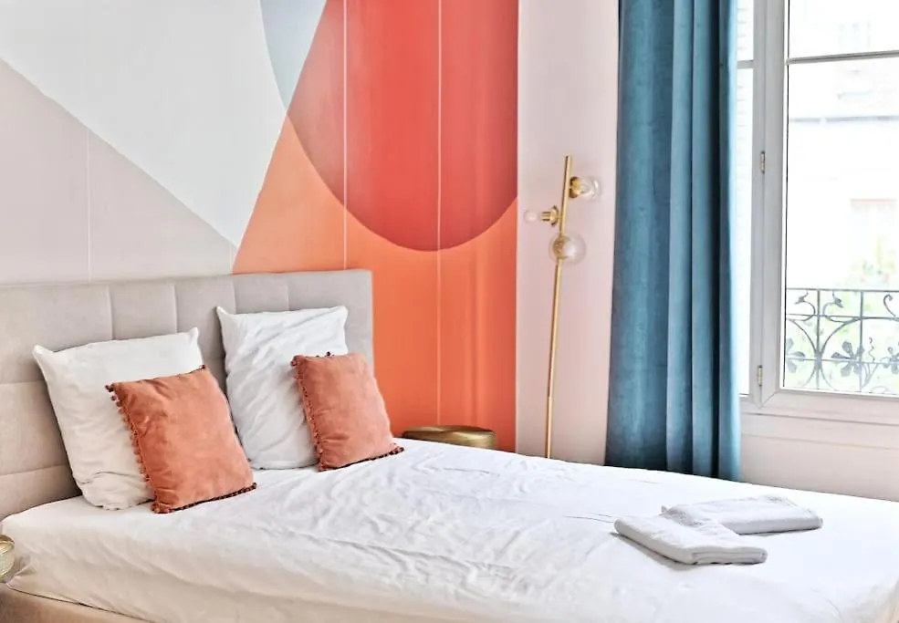 Appartement Haussmannien Lumineux Et Central- II Paris 0*,