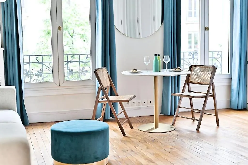 Apartment Appartement Haussmannien Lumineux Et Central- II Paris