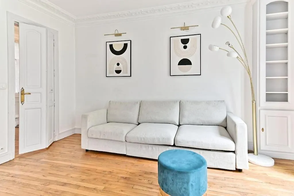 Appartement Haussmannien Lumineux Et Central- II Paris France